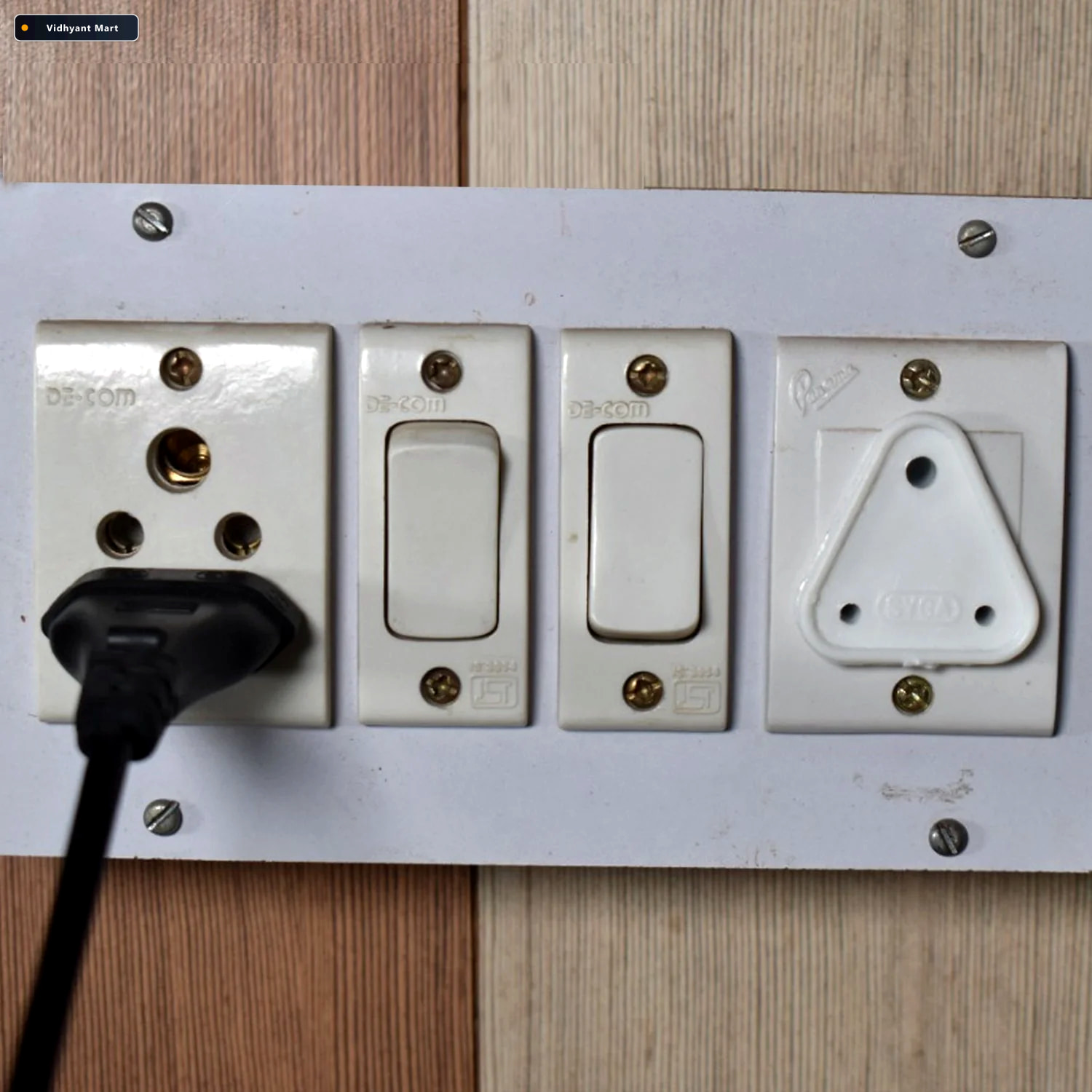 Vidhyant Mart Baby Socket Covers 100 Pc Child Safety Outlet Plug 2