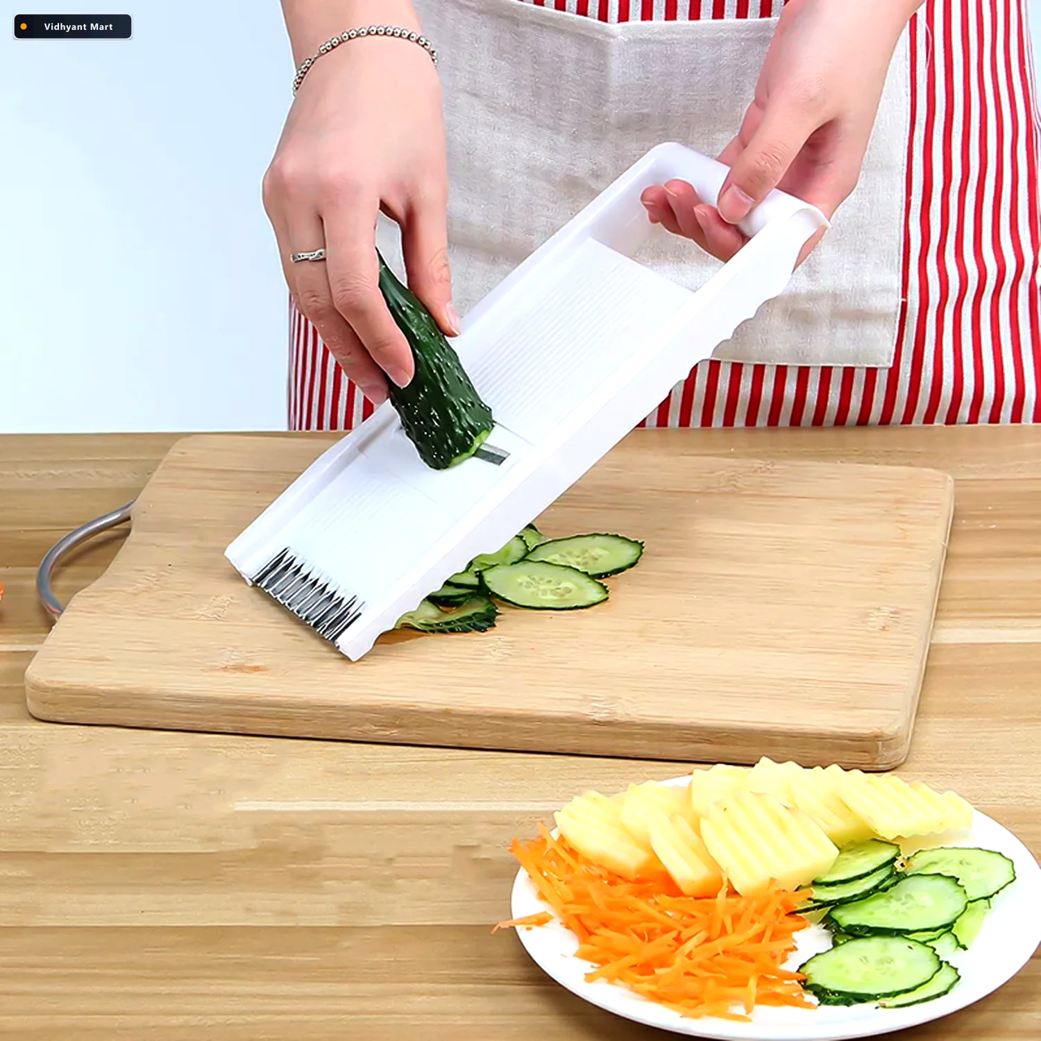 Vidhyant Mart Kitchen Grater Set 3 Piece Grater Slicer Peeler Ki 3