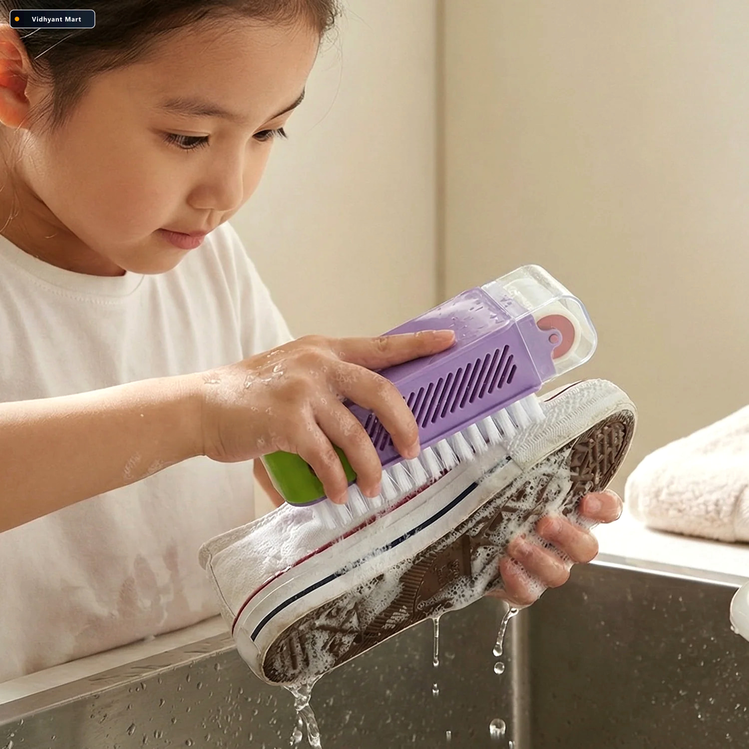 Vidhyant Mart Multi Functional Cleaning Brush Ergonomic Roller T 2
