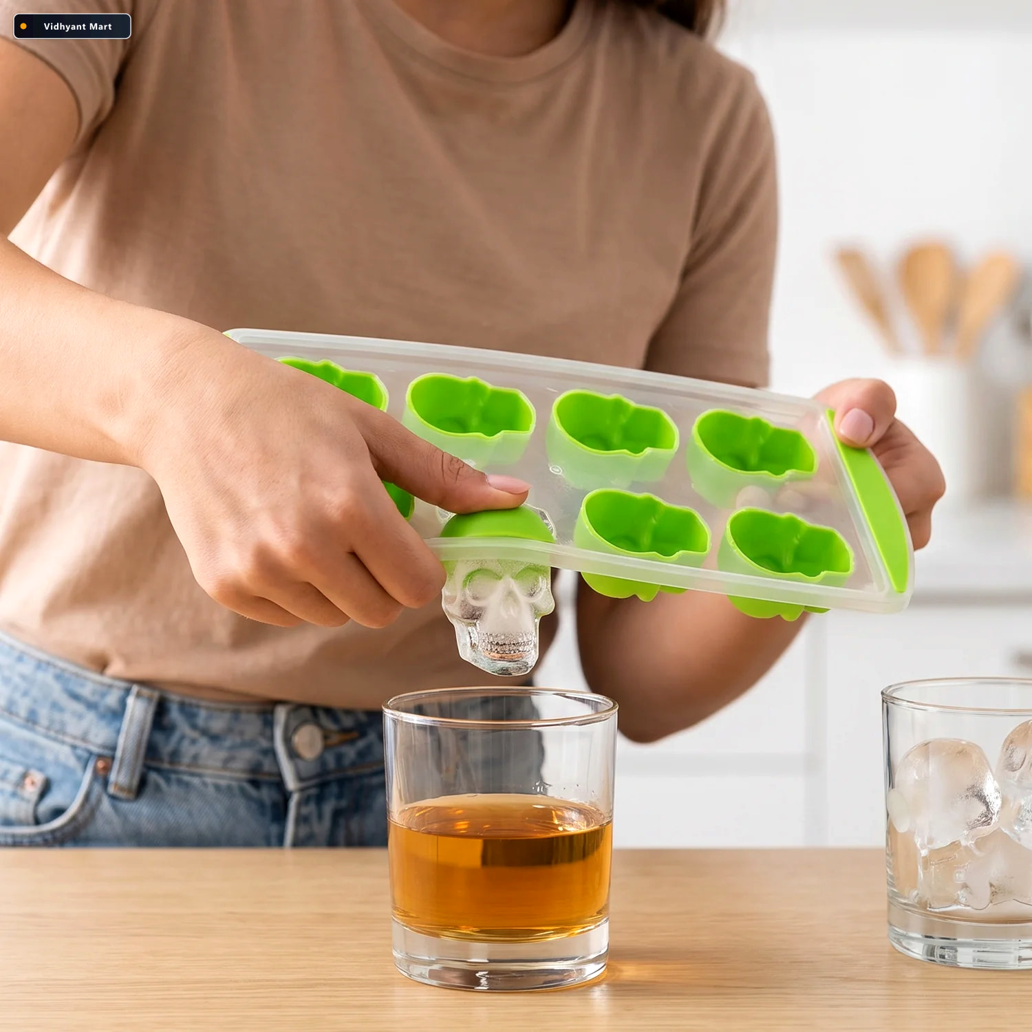 Vidhyant Mart Plastic 8 Grid Ice Cube Tray With Lid Skull Shape 3