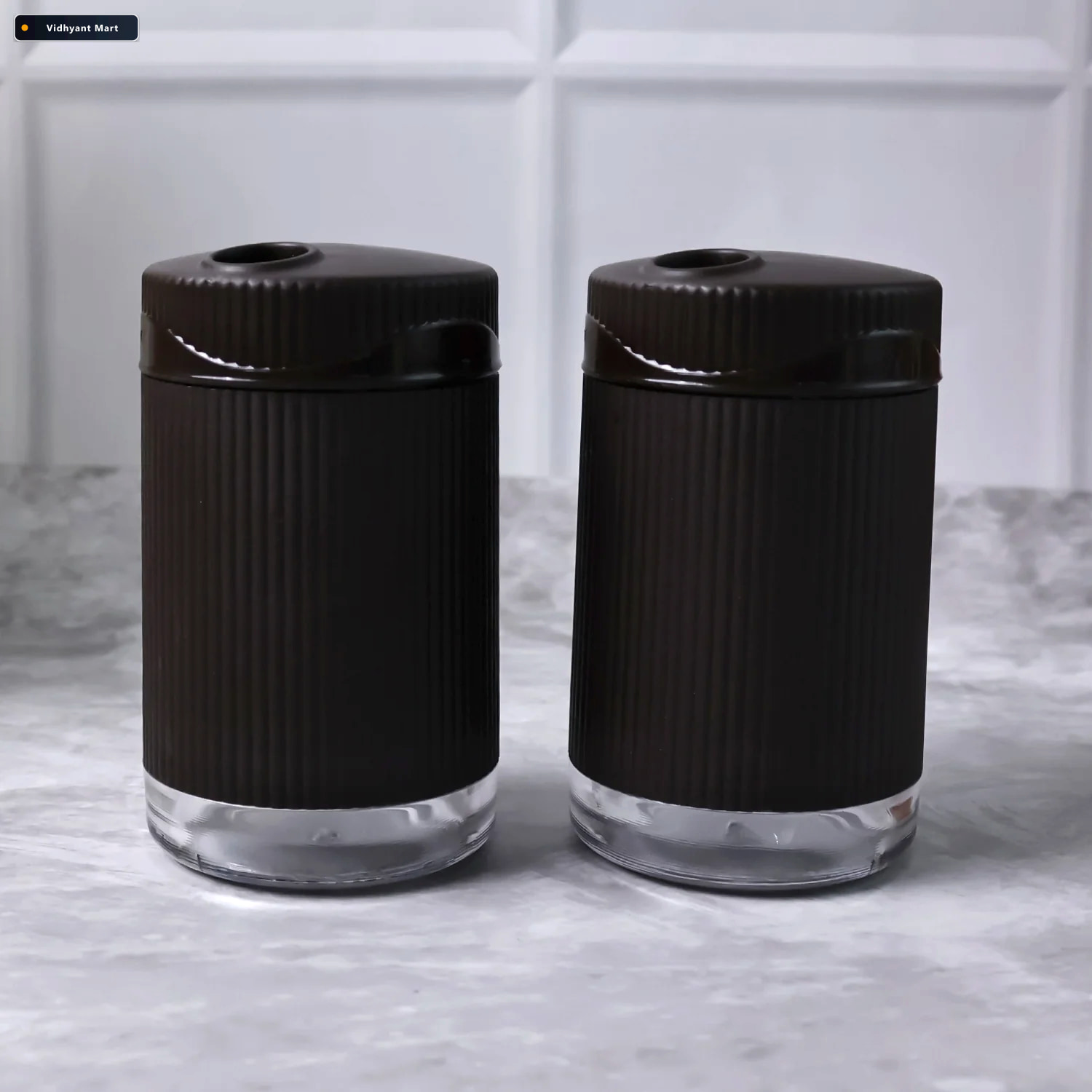Vidhyant Mart Salt Pepper Dispenser Set Unbreakable Easy Control 4